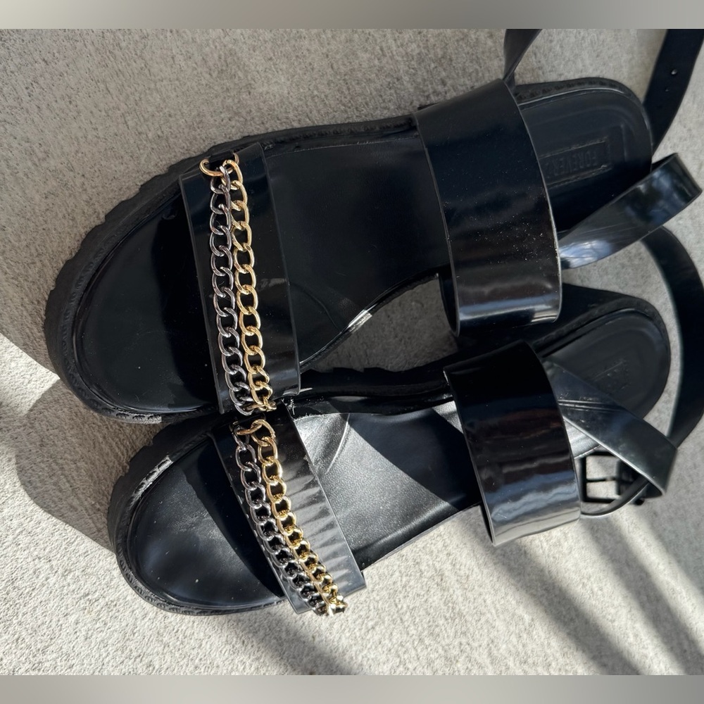 Forever 21 Black Sandals with Gold Chain